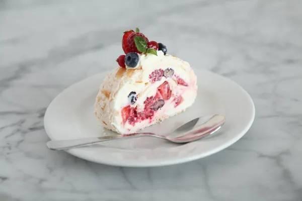 Ruladă Pavlova
